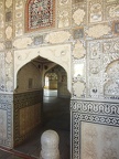Im Sheesh Mahal sind die Wände mit spiegeln verziert